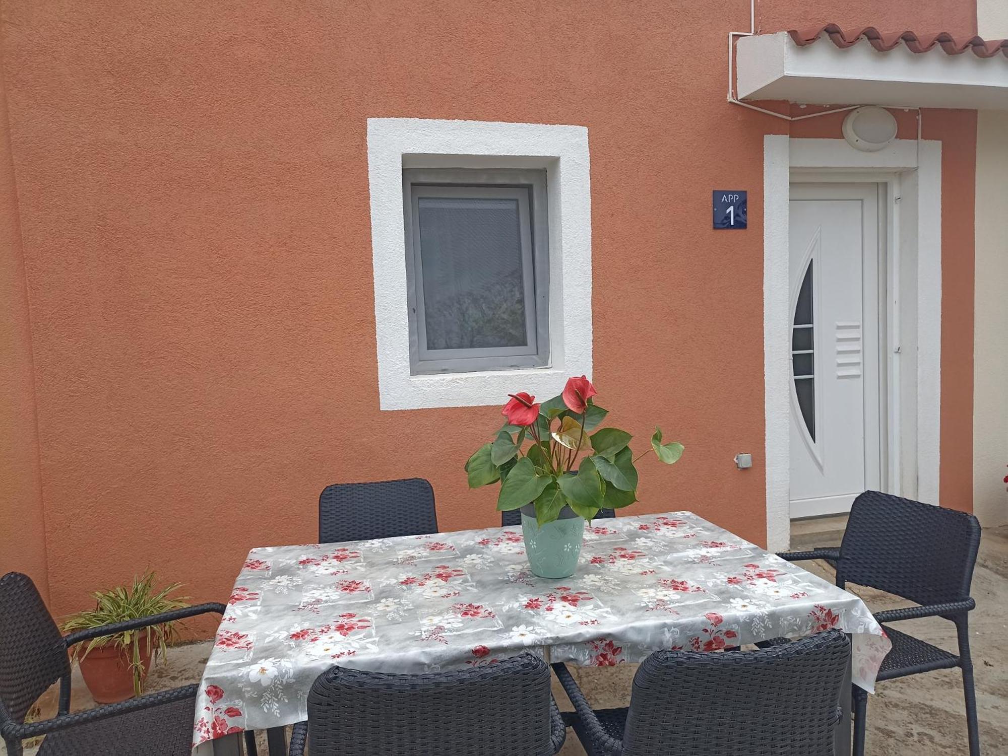 App Bonic Apartment Veli Lošinj Стая снимка